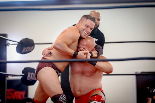 S.I. Pro Wrestler Vinny Pacifico goes viral