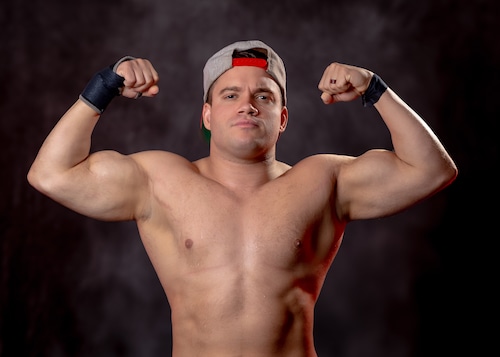 Fresh off European tour, Staten Island pro wrestler Vinny Pacifico is hungry for more