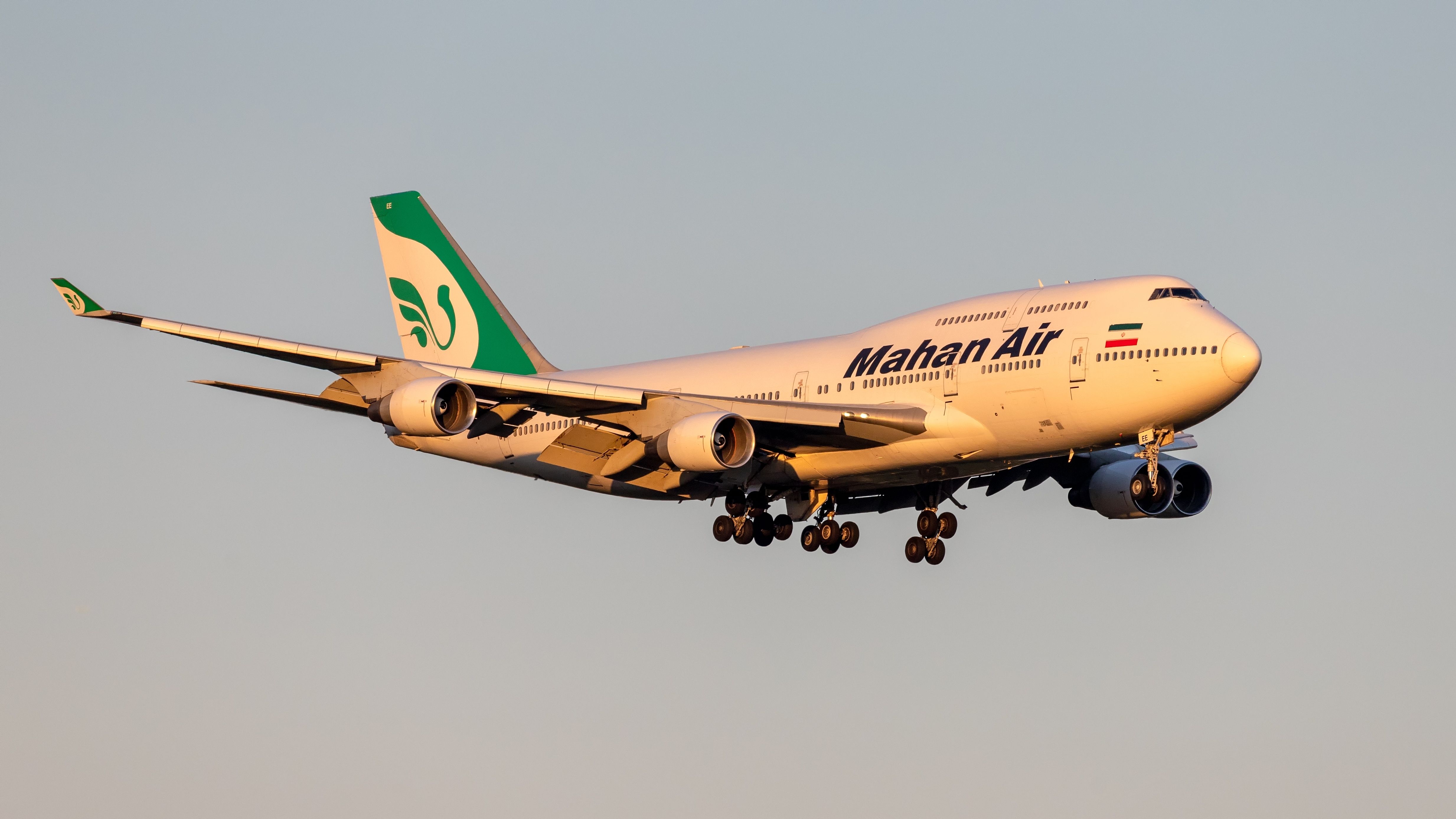 Mahan Air Boeing 747-400