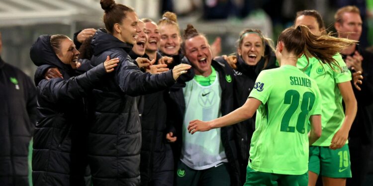 Women's Champions League round 2: Wolfsburg, Galatasaray, Vålerenga into group stage | UEFA Women's Champions League