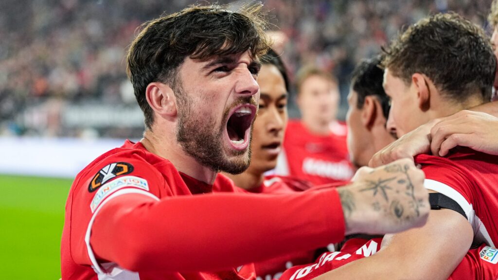 Moment Republic of Ireland star Troy Parrott becomes hero as he nets late winner for AZ Alkmaar in Europa League clash