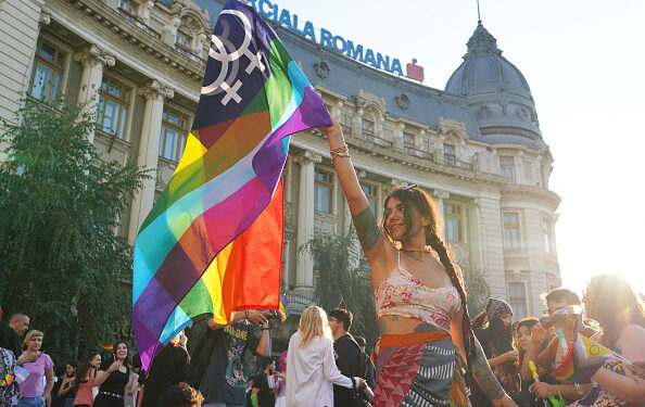 Romanian PM rejects need to legally protect same-sex couples – Euractiv