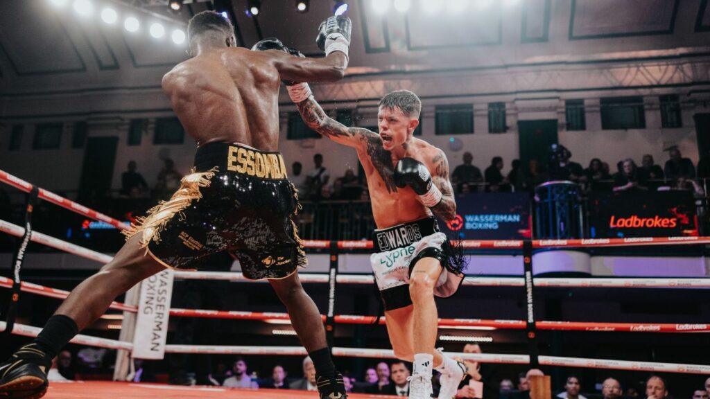 Charlie Edwards defeats Thomas Essomba by unanimous decision (Photo: Wasserman Boxing)