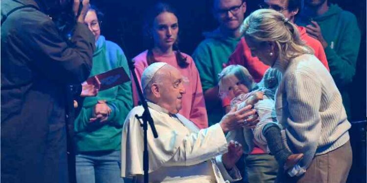 Pope called out in Belgium over women's role in Church