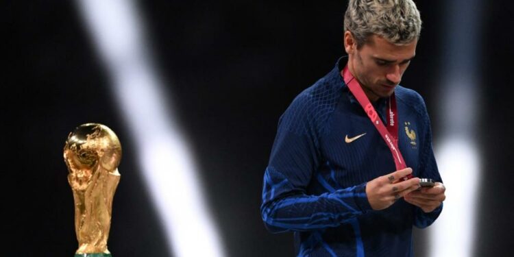 France Star Griezmann Retires From International Football