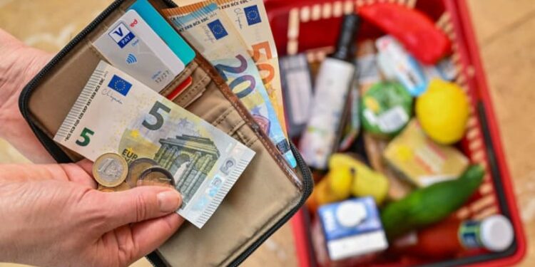 Inflation in Germany falls again in September to 1.6%