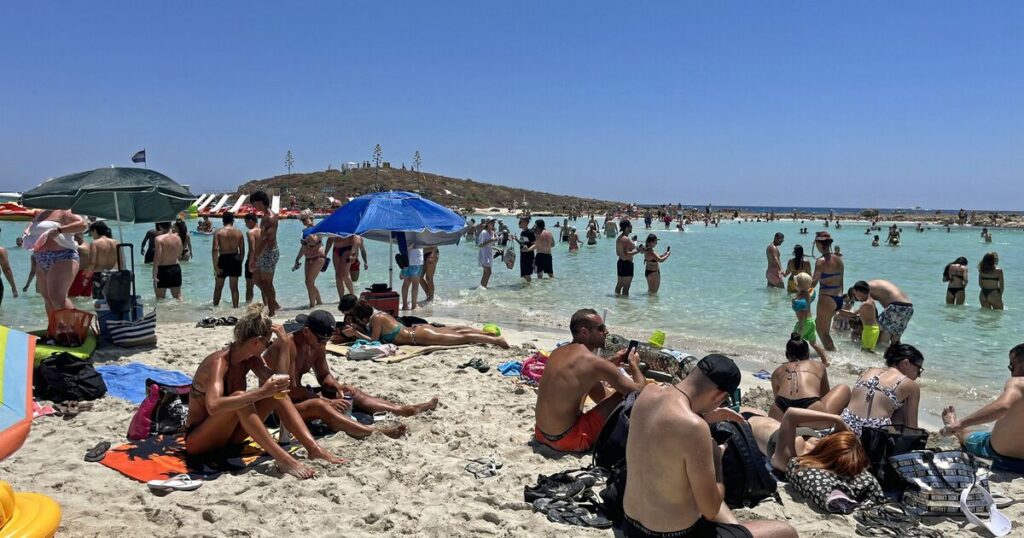 British tourists ditch Cyprus after holiday hotspot makes huge change | World | News