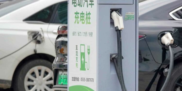 EU set to vote on 4 October on Chinese EV tariff hikes