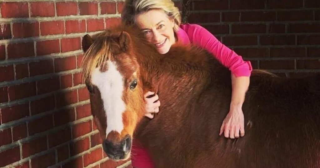 Fury as EU changes hunting rule after wolf killed von der Leyen’s pony | World | News