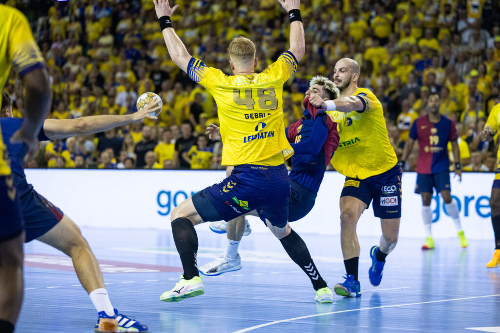 Industria Kielce 28-32 Barça: Deserved win in Europe