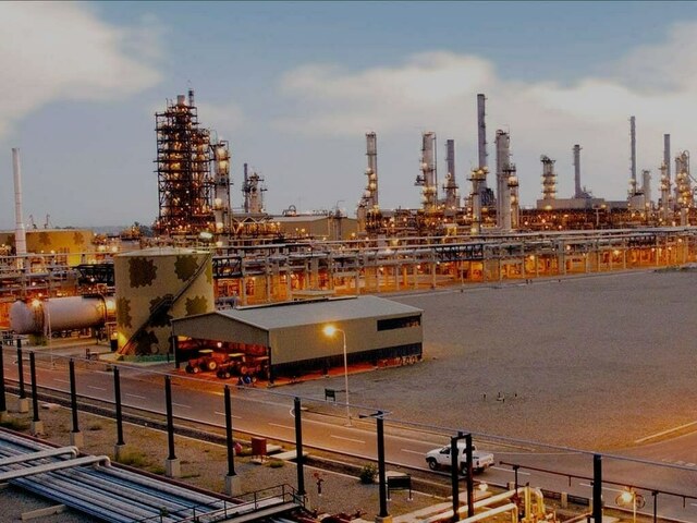 MPs for closure of refineries using Euro-2 standard