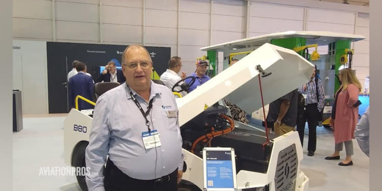 Oshkosh AeroTech Debuts B80 Electric Tractor at GSE Expo Europe