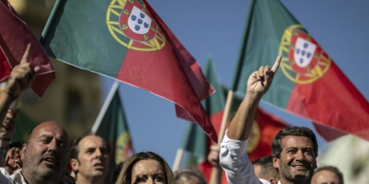 Among the protesters was Chega leader Andre Ventura (R) (PATRICIA DE MELO MOREIRA)