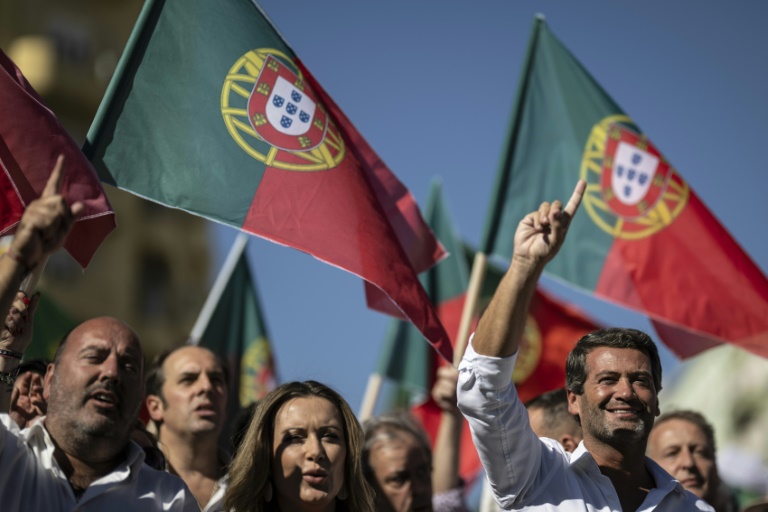 Among the protesters was Chega leader Andre Ventura (R) (PATRICIA DE MELO MOREIRA)