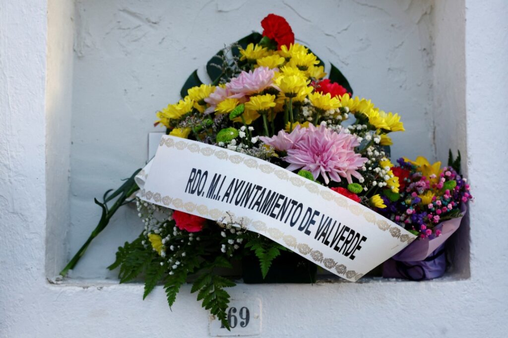 Hope fades after migrant boat sinks off Spanish island – World