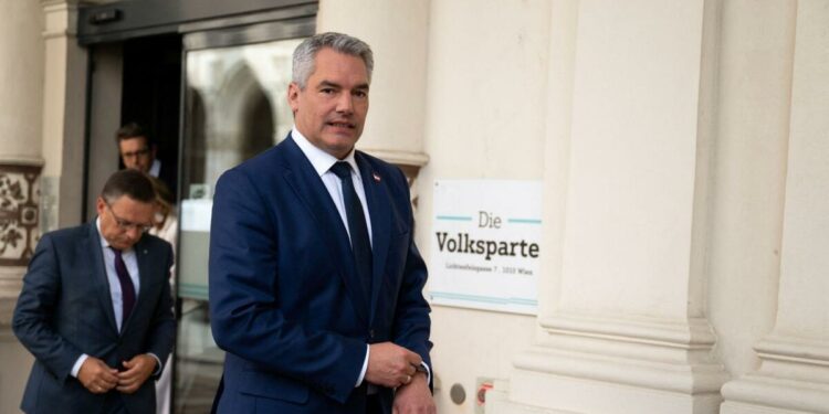 Austria’s conservatives want far right to be given chance to form coalition – News