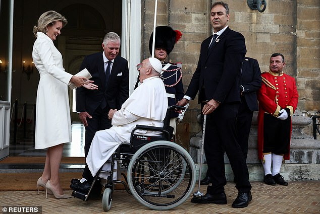 Pope Francis was greeted by the Belgium royals at Laeken Royal Castle near Brussels