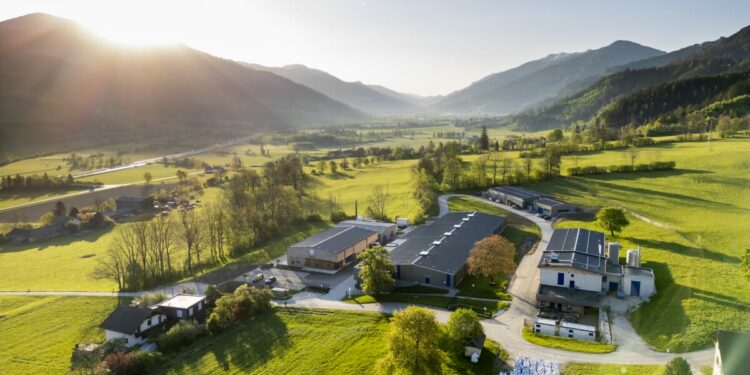 Austria’s alpine shrimp innovator | The Fish Site