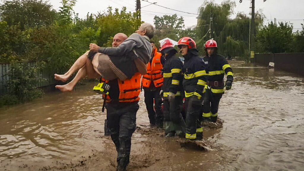 Video. At least 4 dead in Romania as major flooding moves onto Central Europe