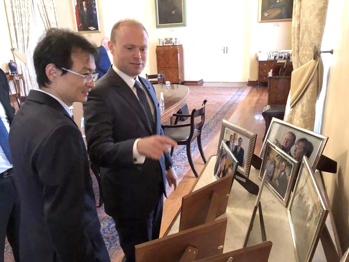 A Delsk delegation visiting Joseph Muscat at Castille in 2018.