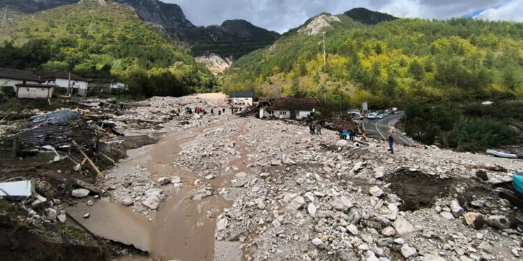 A large-scale flood is raging in Bosnia and Herzegovina ― there are fatalities