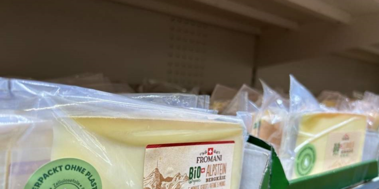 Lidl Switzerland introduces new cellulose packaging for organic cheese | Article