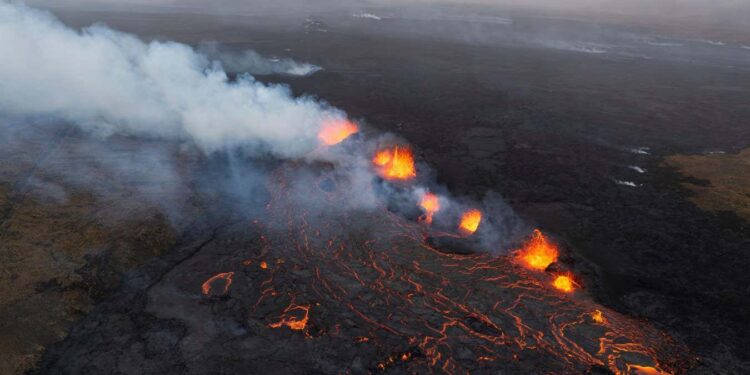 Sulphur dioxide from Iceland volcano eruption has reached the UK