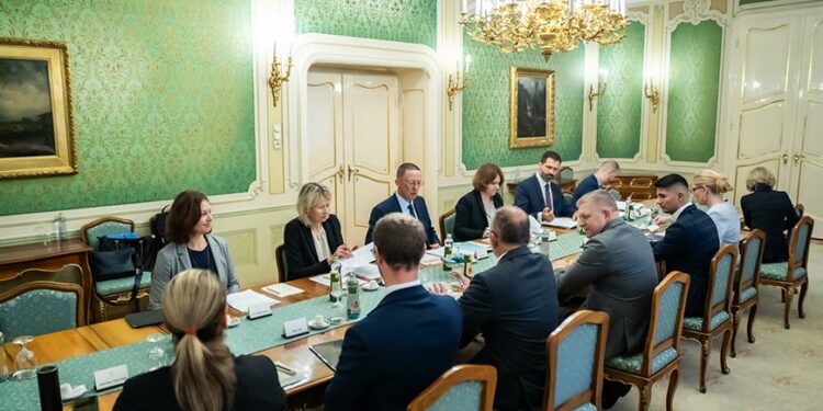 Slovakia: GRECO delegation urges tangible progress to prevent corruption and strengthen integrity in government and police