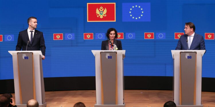 Montenegro has met the interim benchmarks in the rule of law and can start closing chapters, EU confirms