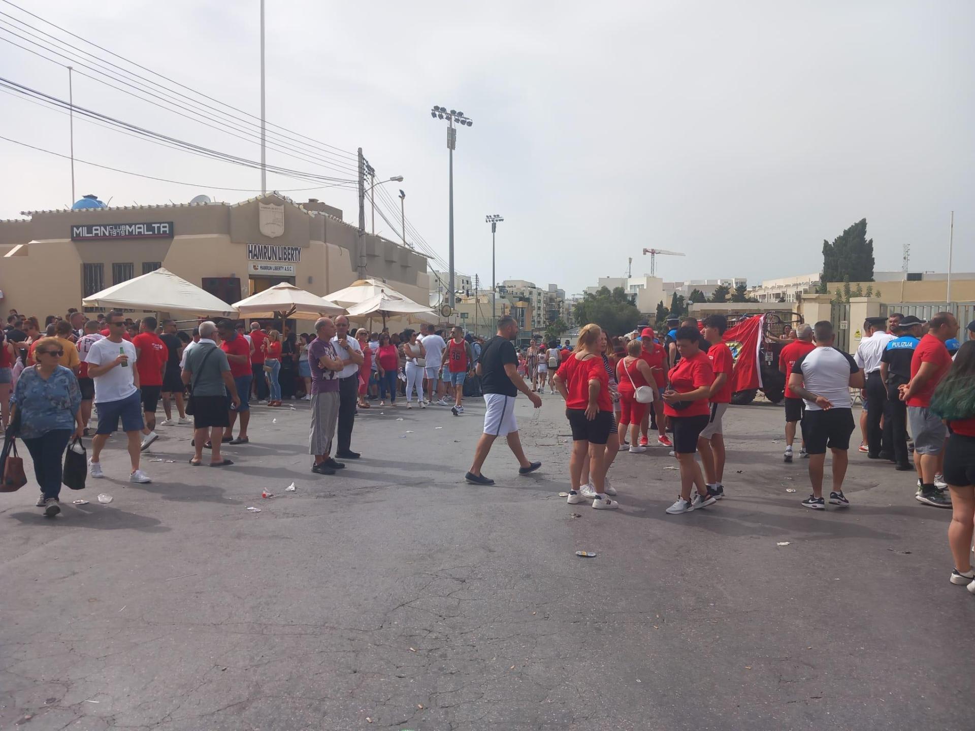 Crowds thinning out in Ħamrun. Photo: Daniel Ellul