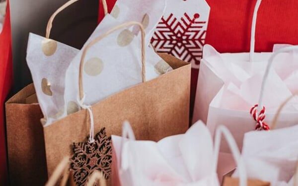 ‘Super Saturday’ to be busiest UK festive shopping day in-store, but Europe is a different story