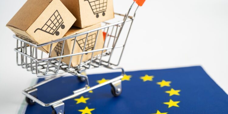 What are the opportunities and challenges for European e-commerce?