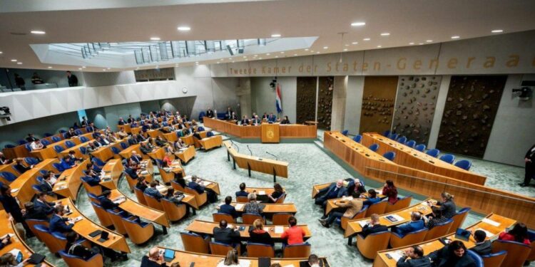 Why Dutch Parliament evolves into centre of Armenian separatism?