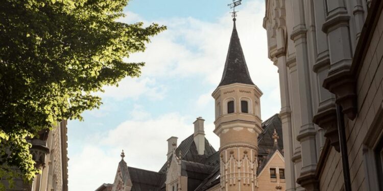 Latvia’s Tourism Sector Steadily Recovering, Lags Behind EU Average