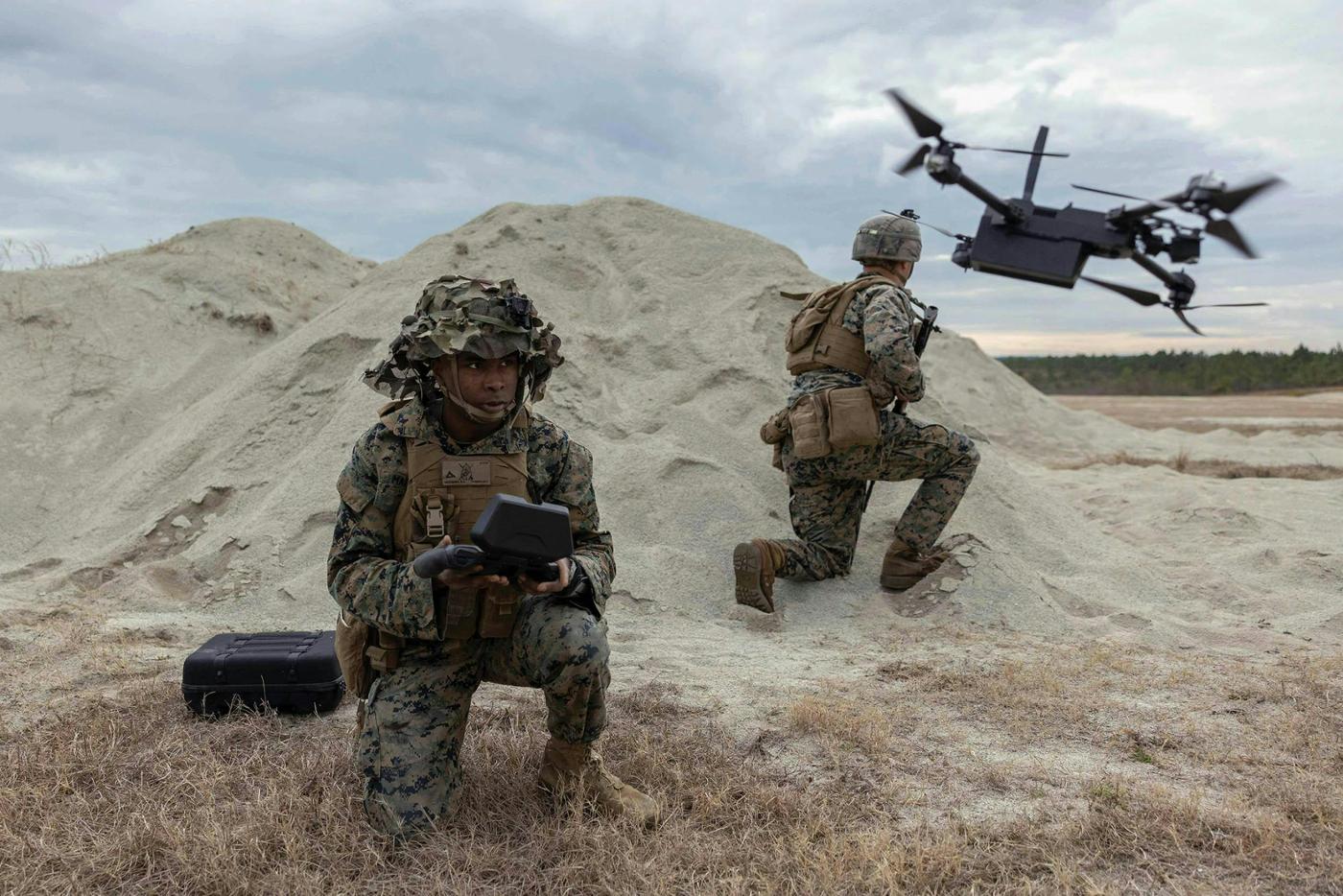 Unmanned and increasingly autonomous combat systems with extremely fast decision-making processes will force antiquated systems, and human beings, from the battlefield. The US Marine Corps flies an unmanned aircraft system on Camp Lejeune, North Carolina, 17 January 2023. © US Marine Corps / Michael Virtue
)