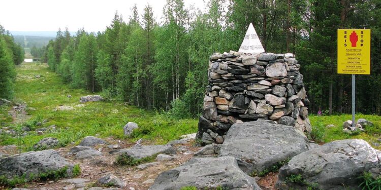 Treriksrøysa, the northernmost point in Europe where three time zones meet