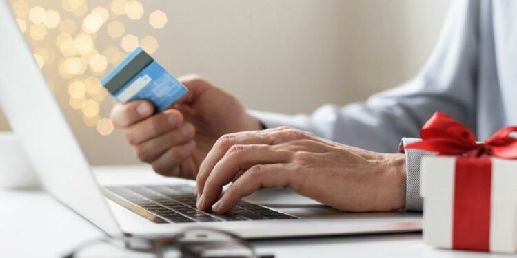 Maltese shoppers among Europe’s biggest Christmas spenders