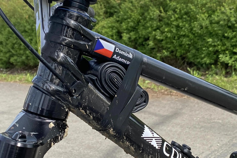CDuro Epona carbon enduro mountain bike, Dominika Adamcova headtube detail