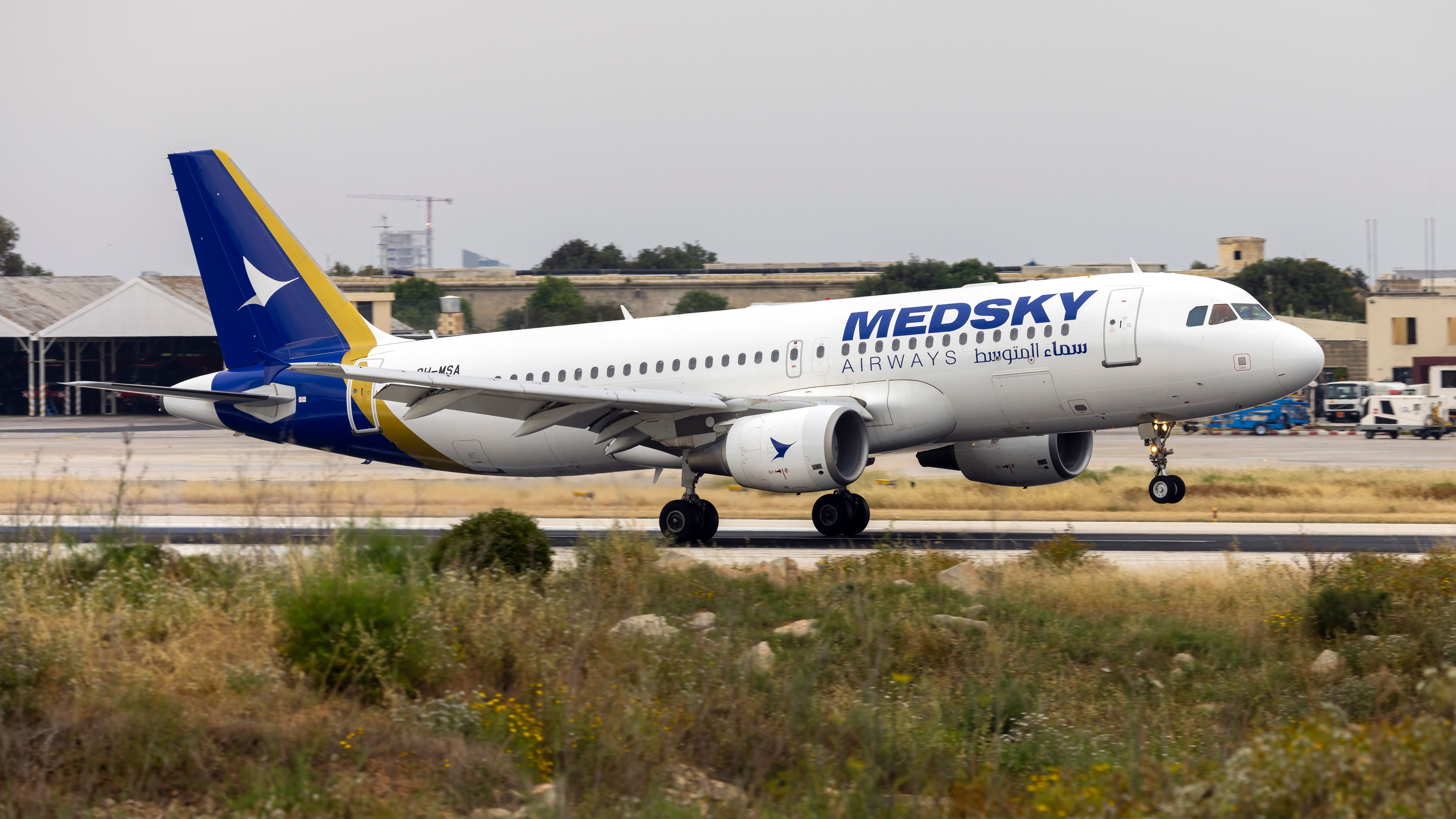 Medsky Airways Airbus 320