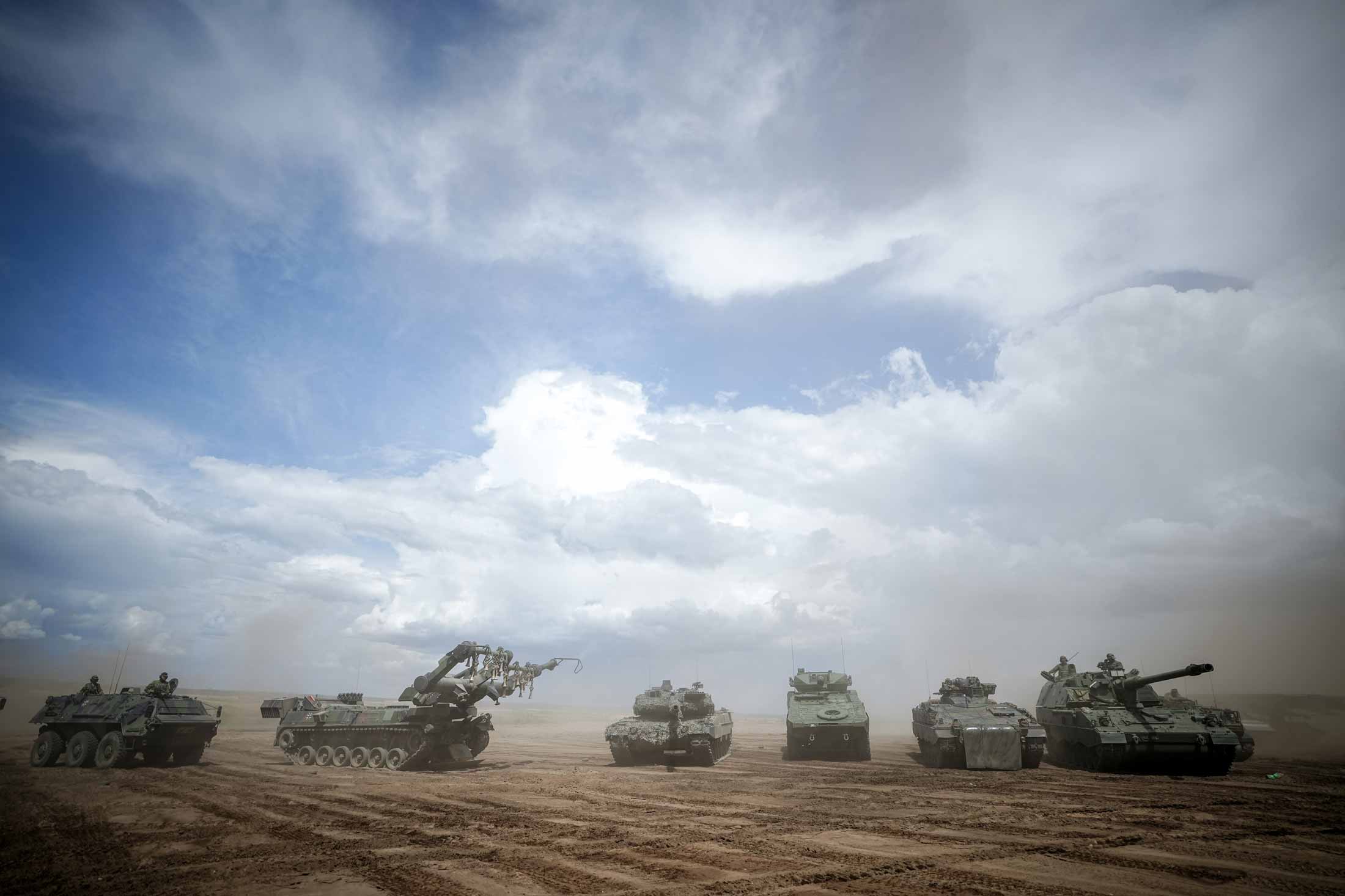 German forces take part in the Griffin Storm exercise, training with Lithuanian troops to defend NATO's eastern flank. Photographer: Kay Nietfeld/Getty Images