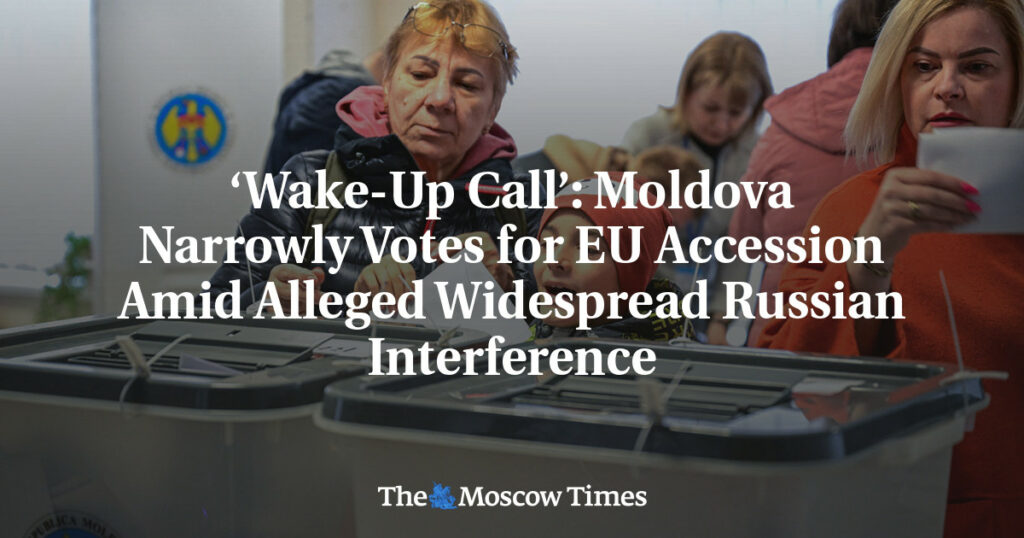 ‘Wake-Up Call’: Moldova Narrowly Votes for EU Accession Amid Alleged Widespread Russian Interference