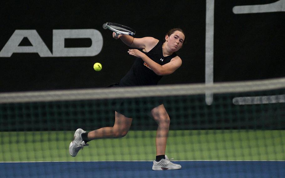 Sandine Bennett hits the ball.