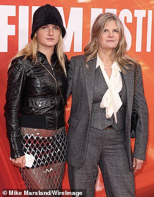 Esme Bertelsen with her mother and Trinny's co-host Susannah Constantine