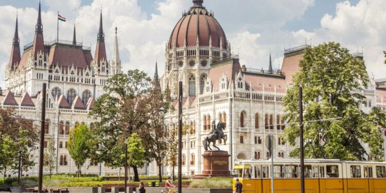 Shocking: Budapest is one of the poorest Central European capitals