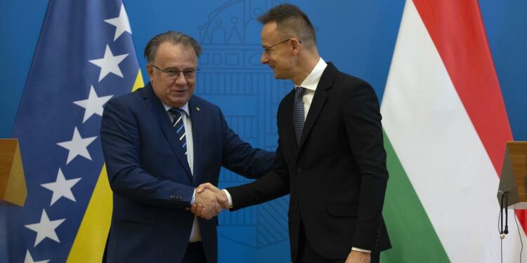 Hungary strengthening ties with Bosnia and Herzegovina