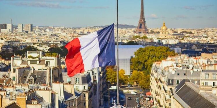 France’s Government Targets Public Sector Workers in Battle to Balance Budget Amid EU Pressure