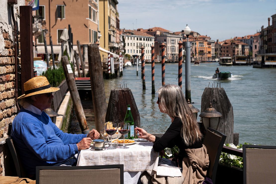 Sparkling water is the preference for some Europeans when eating at restaurants.