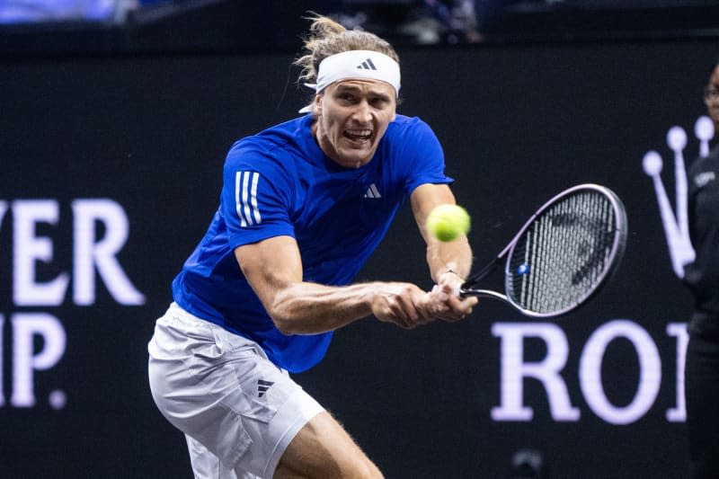 German tennis player Alexander Zverev of Team Europe in action against US' Frances Tiafoe of Team World during their singles match of the Laver Cup tennis tournament at Uber Arena. Christophe Gateau/dpa