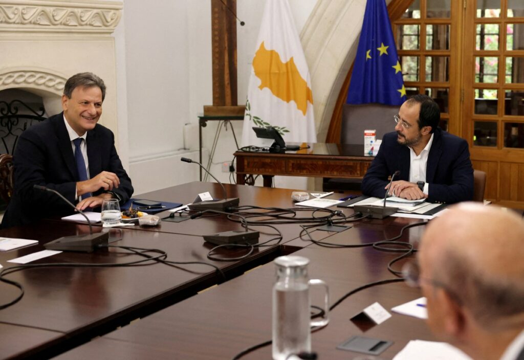 Cyprus signs MoU with Greece on 'world's longest' subsea electric cable