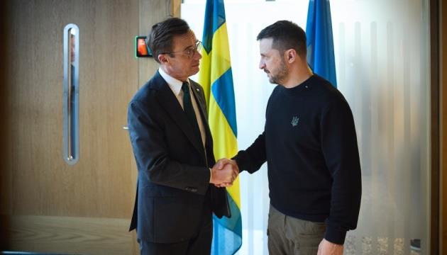 Zelensky Discusses Victory Plan With Swedish PM